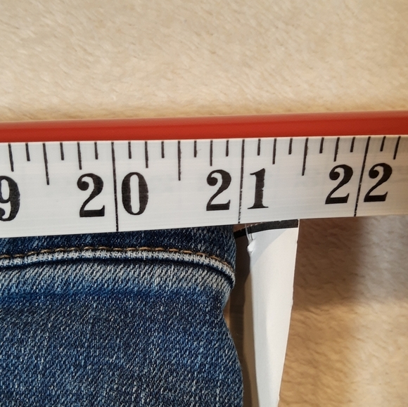 LL Bean Men's BeanFlex® Jeans, Standard  Athletic Fit, Straight Leg Size 42 - Picture 7 of 13